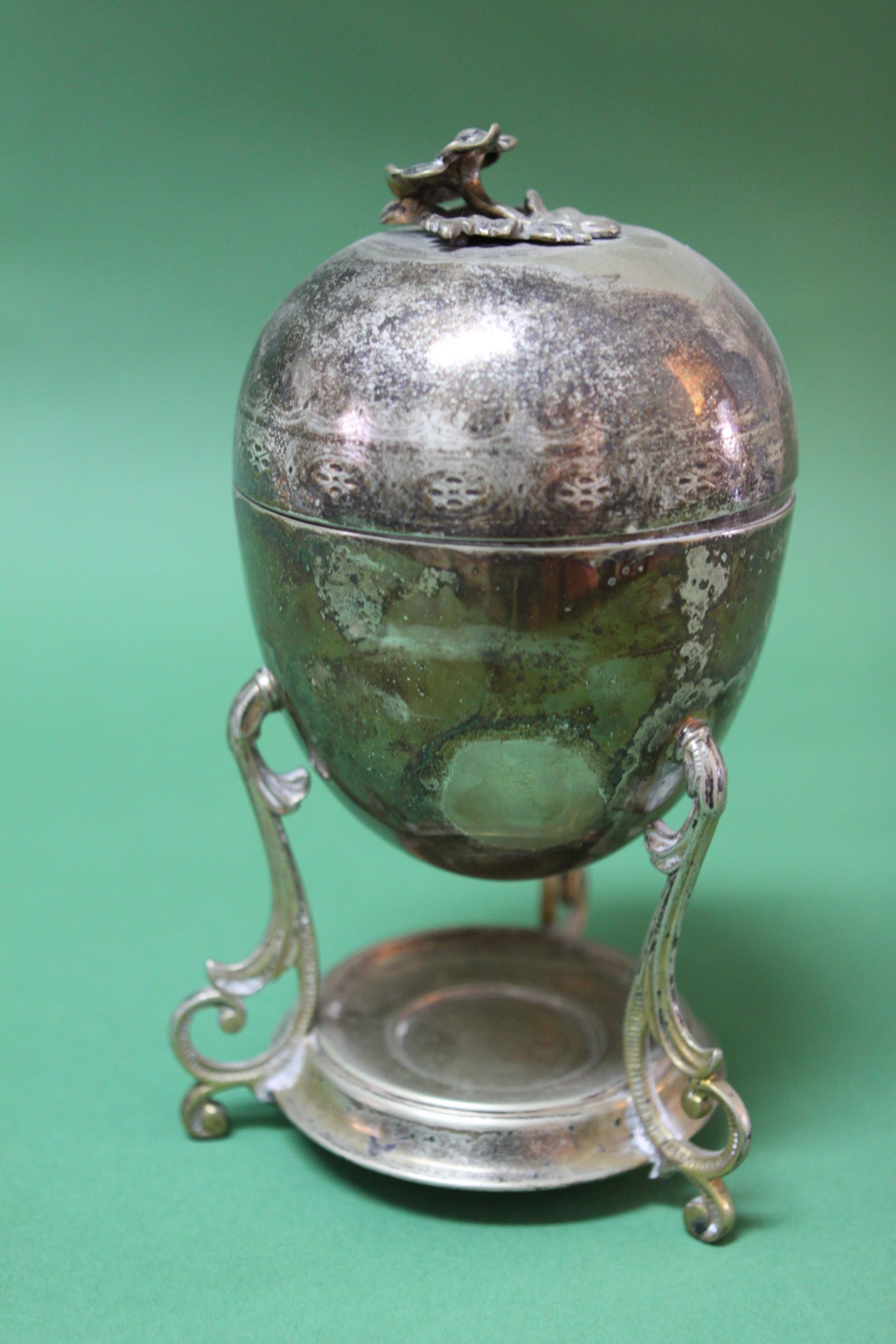 TALL SILVER ETROG CONTAINER